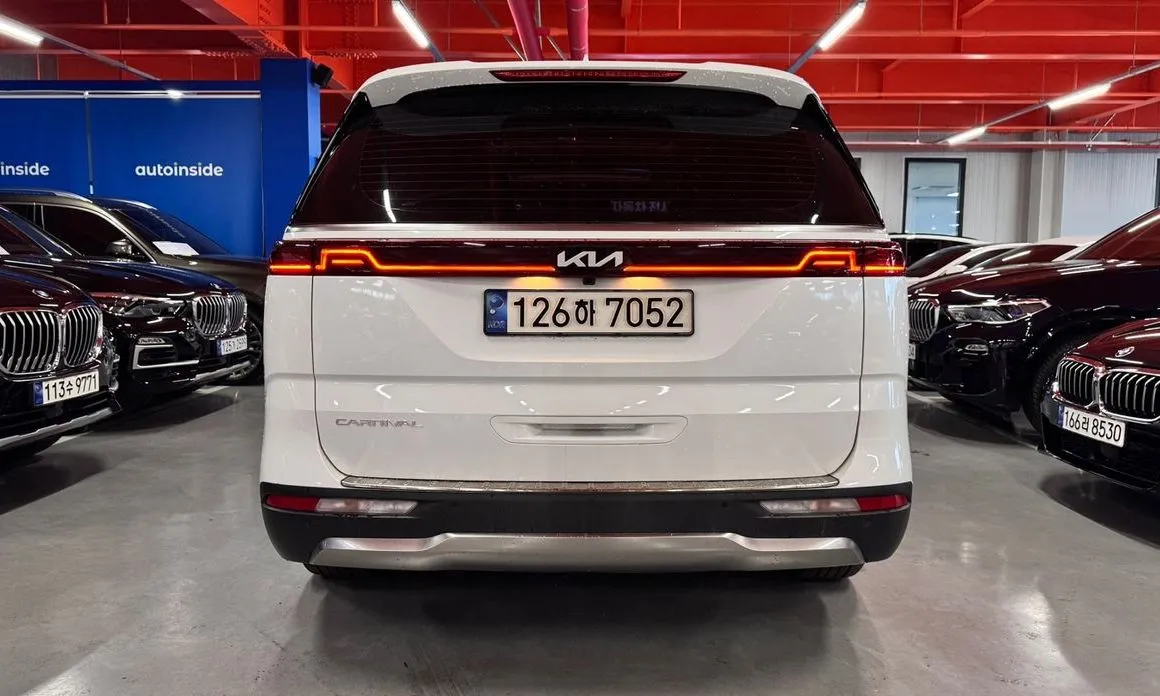 Kia Carnival — фото 10