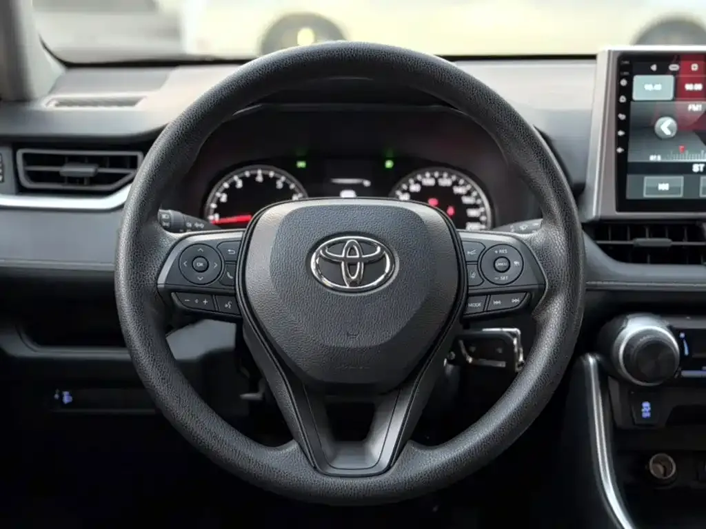 Toyota Wildlander — фото 6