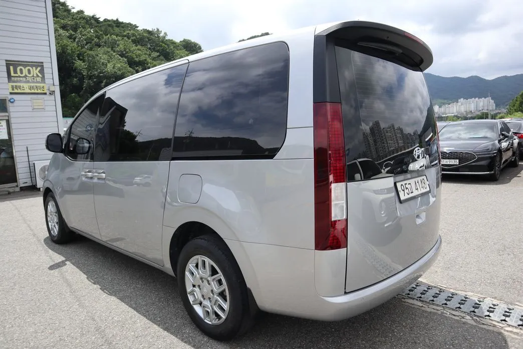Hyundai Staria — фото 7