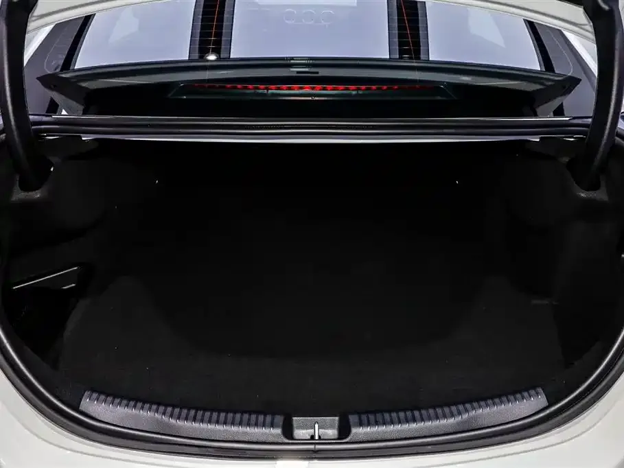 Mercedes-Benz C-Class New Energy — фото 4