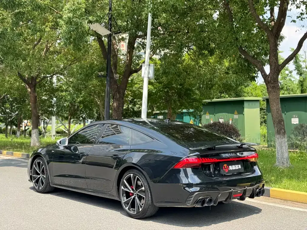 Audi A7 — фото 6