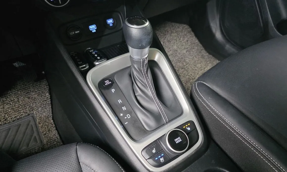 Hyundai Venue 2021 из KR, фото 4