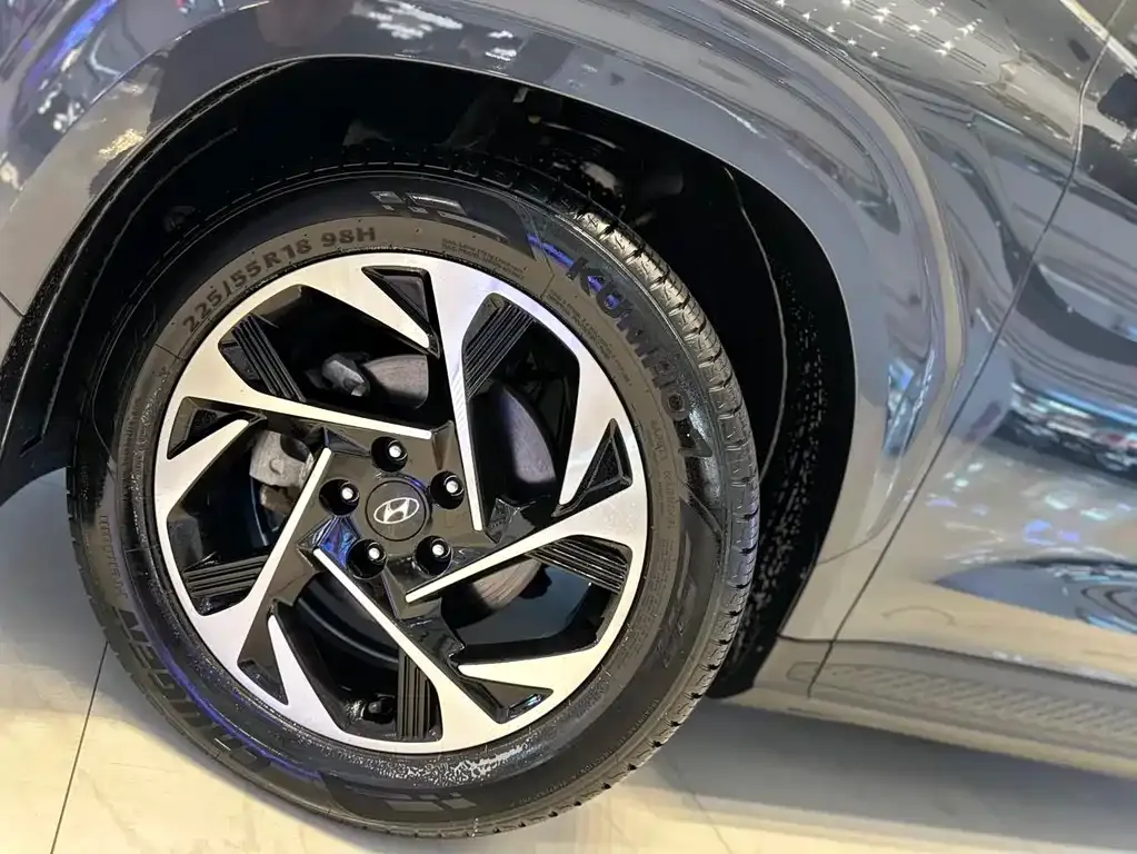 Hyundai Custo — фото 3