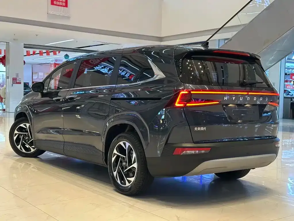 Hyundai Custo — фото 7