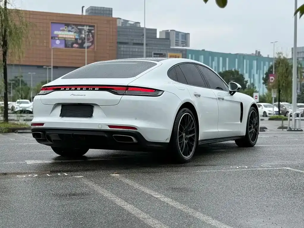 Porsche Panamera — фото 6