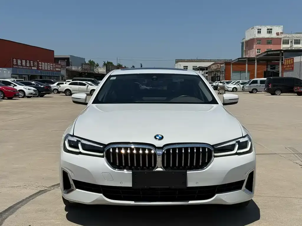BMW 5 Series — фото 3