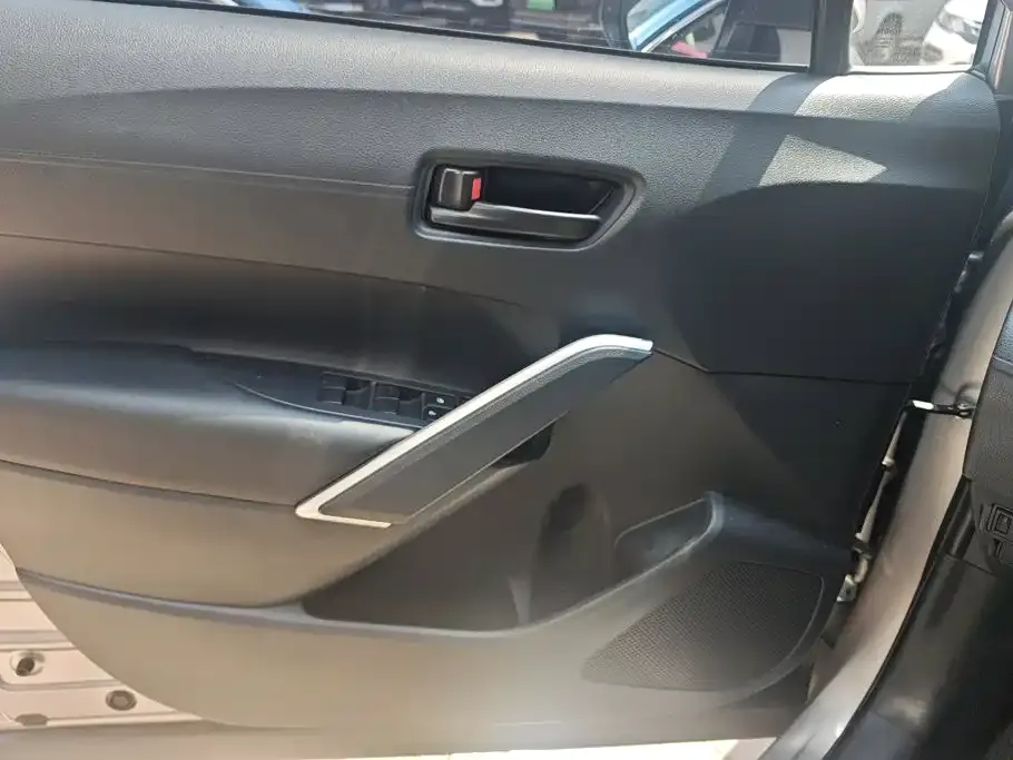 Toyota Corolla Cross — фото 4