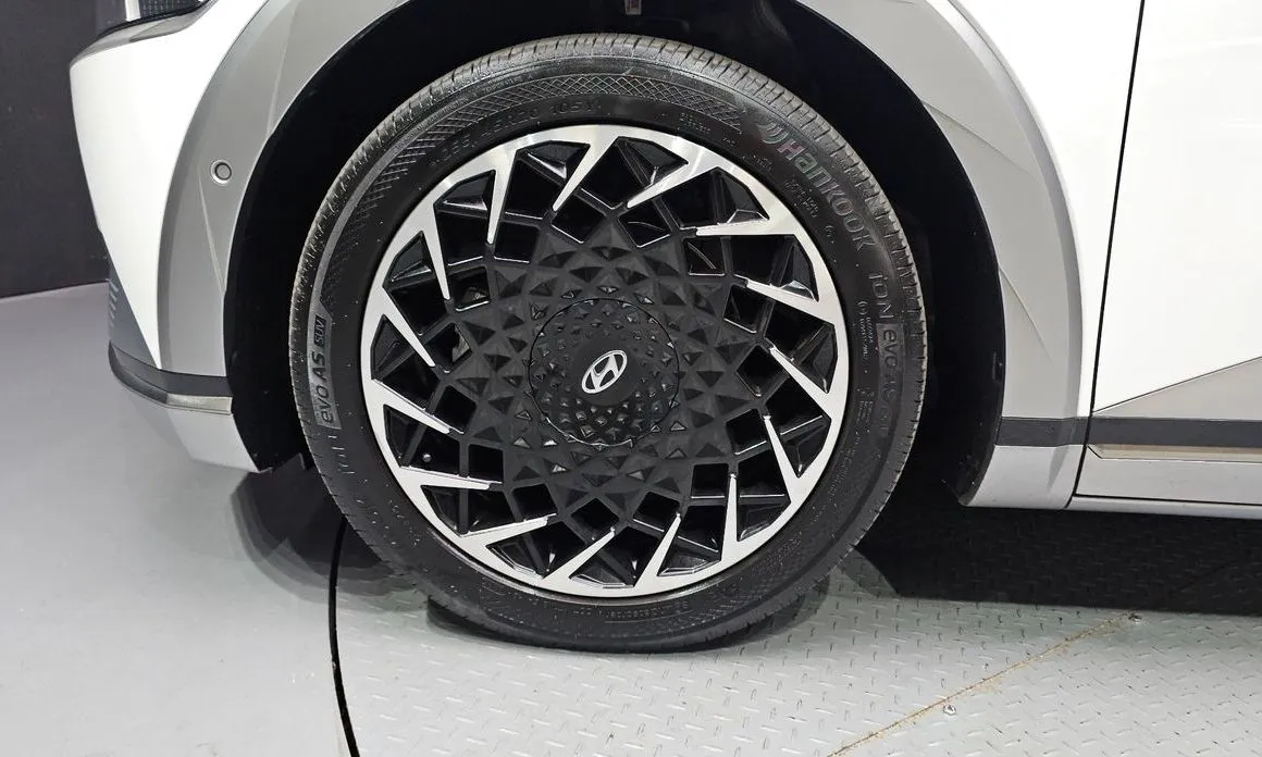 Hyundai Ioniq5 — фото 3
