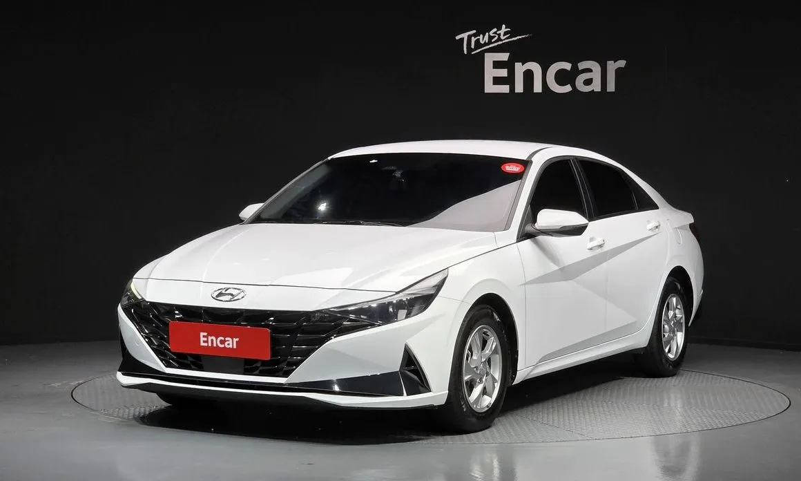 Hyundai AVANTE — фото 1