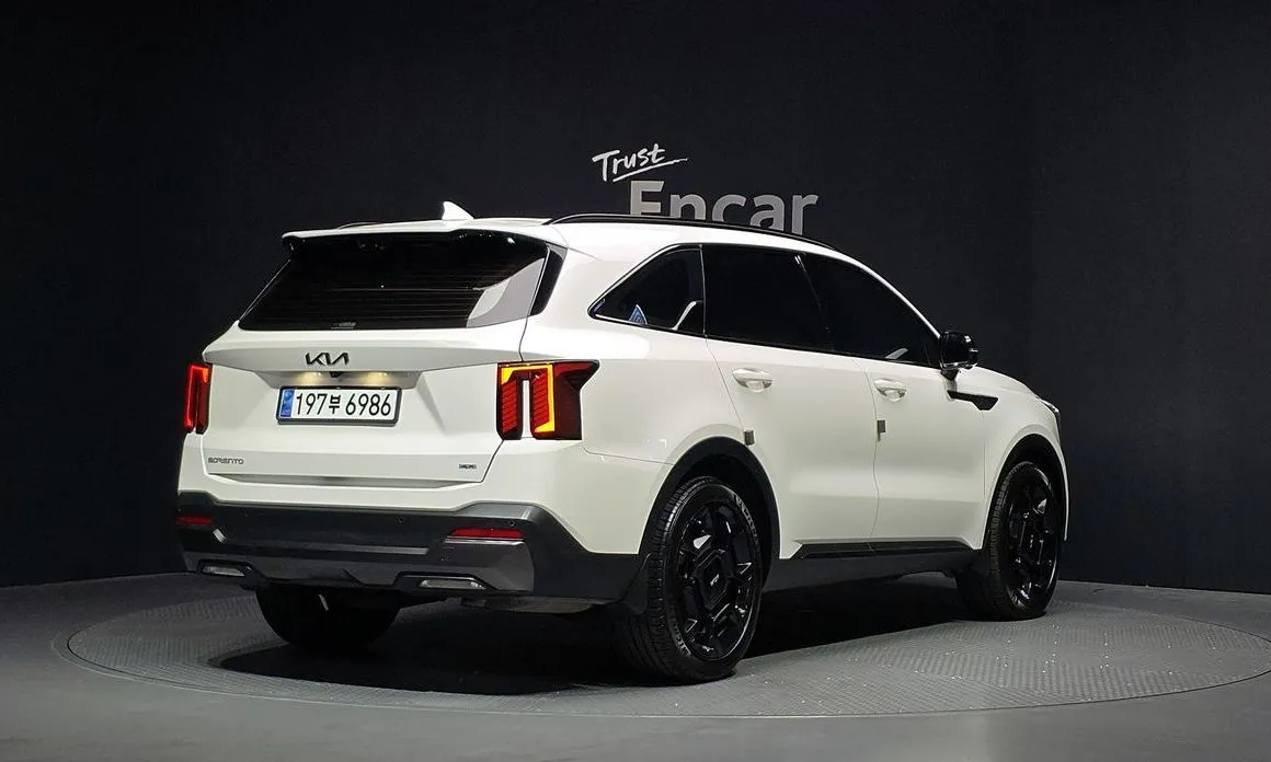 Kia Sorento — фото 3