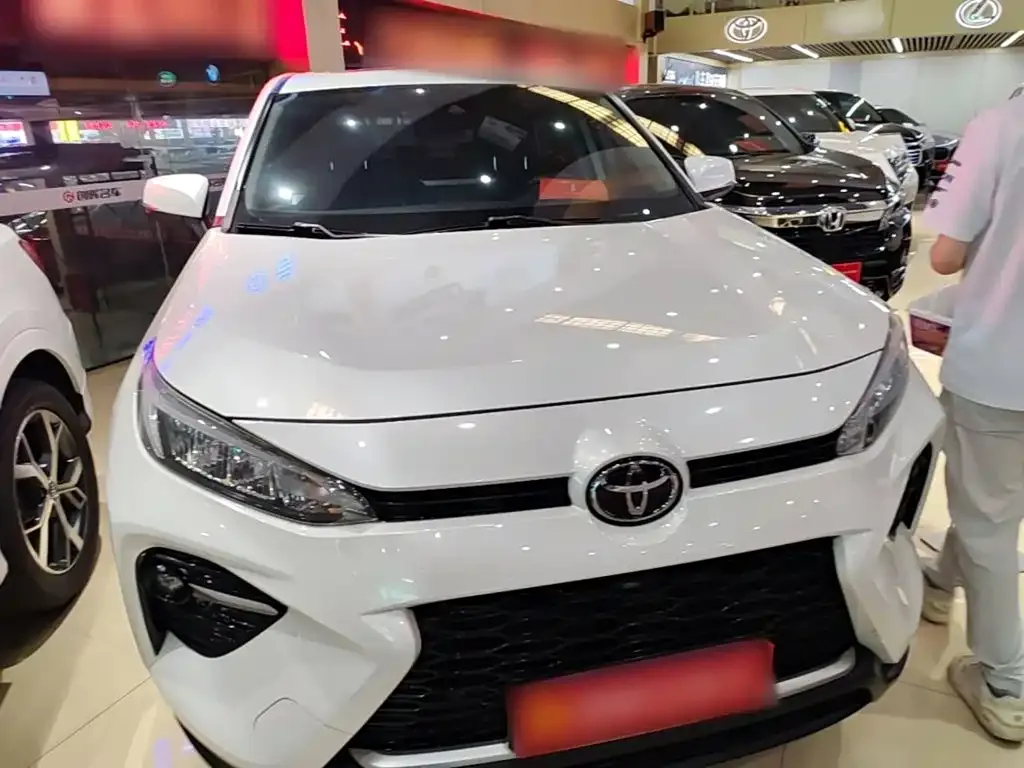 Toyota Wildlander — фото 10