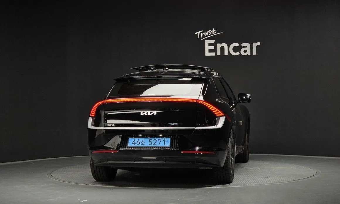 Kia EV6 — фото 10