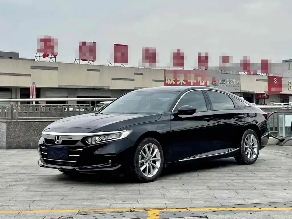 Honda Accord — фото 1
