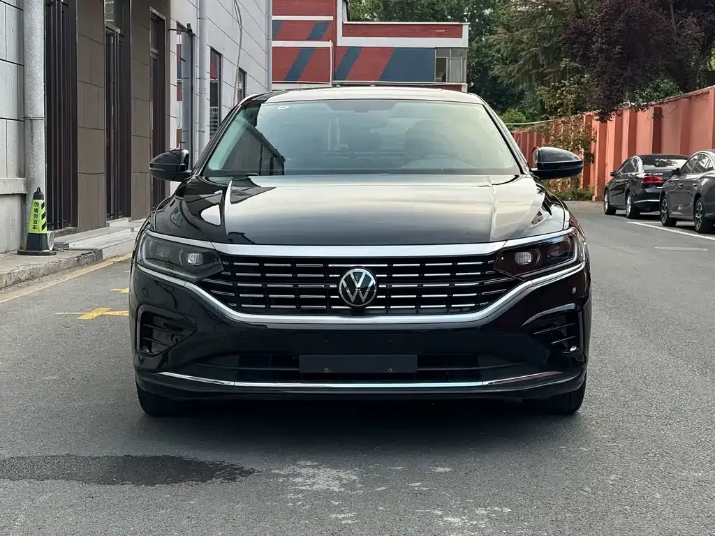 Volkswagen Passat — фото 6