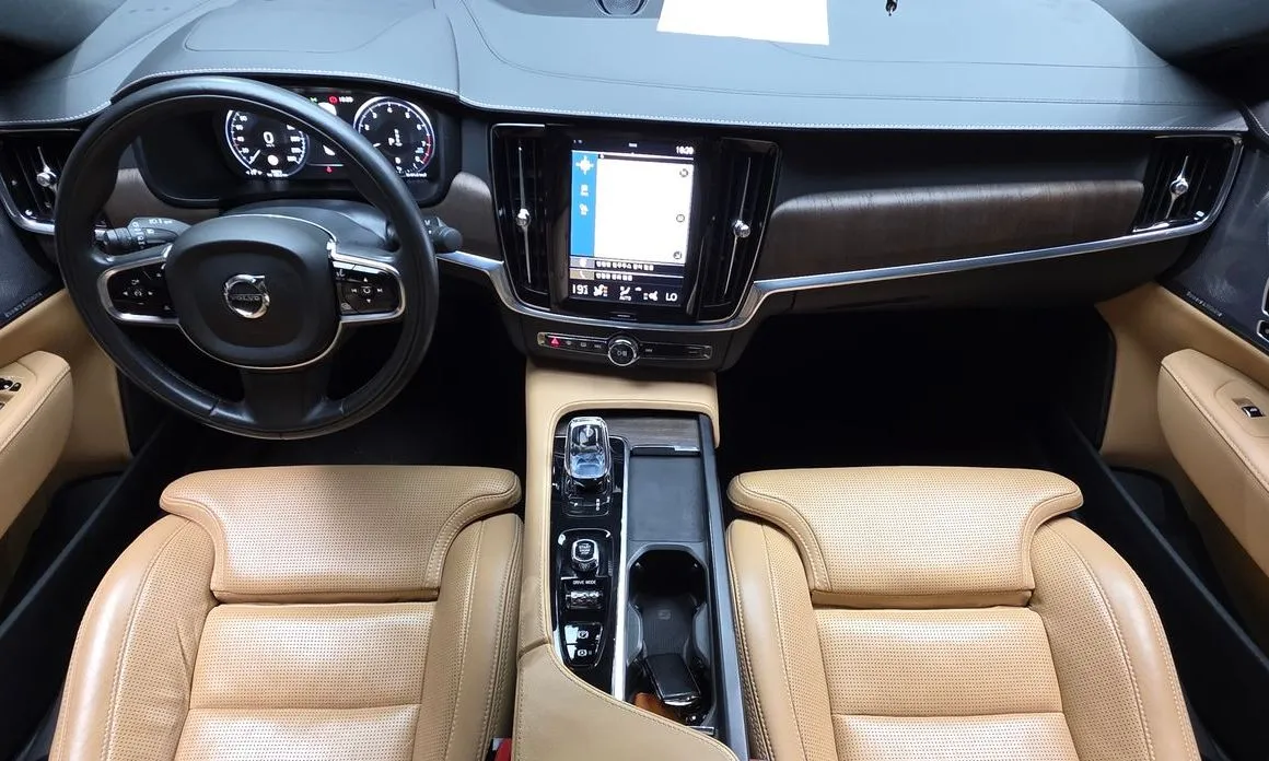 Volvo S90 2021 из KR, фото 6