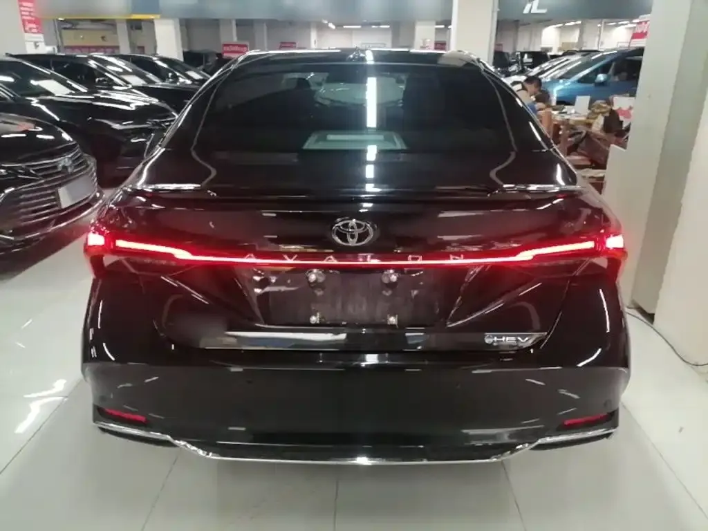 Toyota Avalon — фото 2