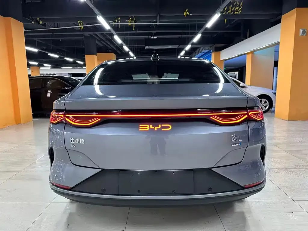 BYD Qin L — фото 2