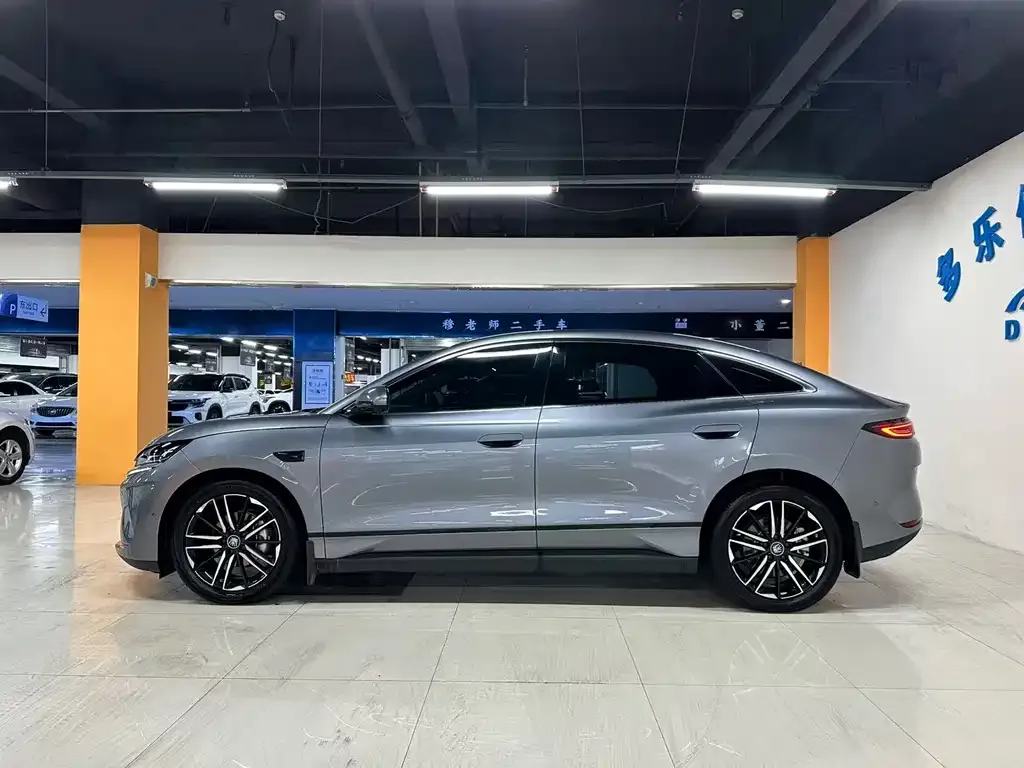 BYD Qin L — фото 4