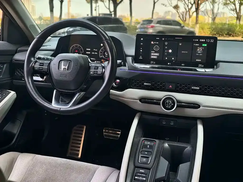 Honda Accord New Energy — фото 10