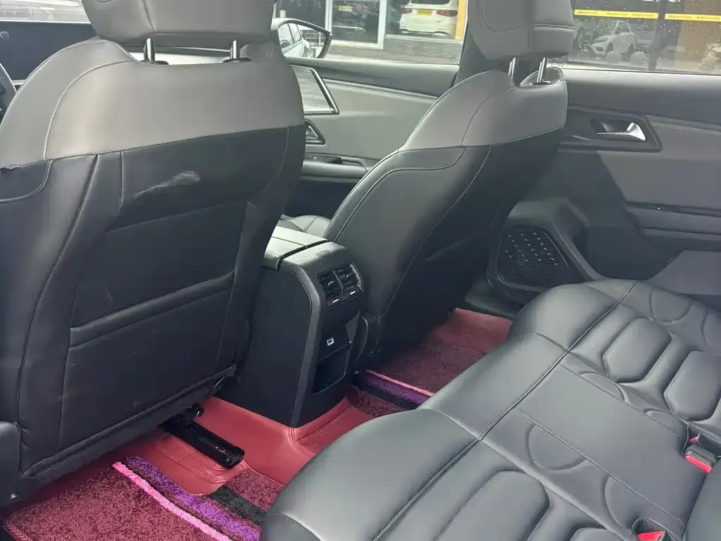 Citroen C5 X 2025 из CN, фото 6
