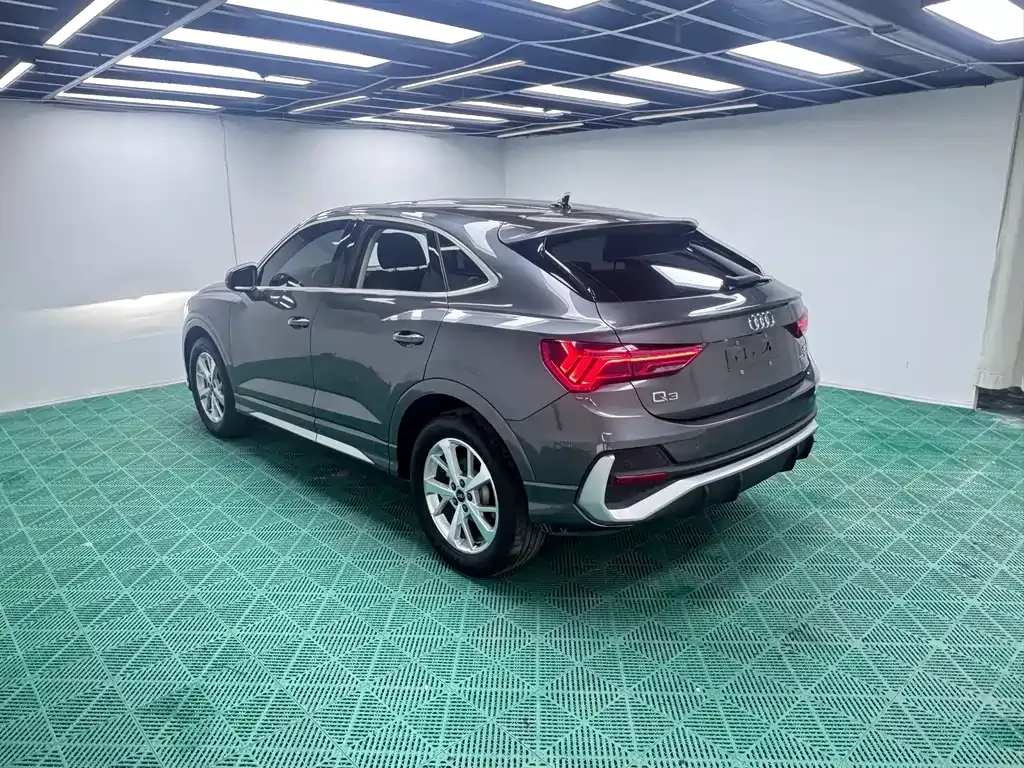 Audi Q3 Sportback 2022 из CN, фото 8