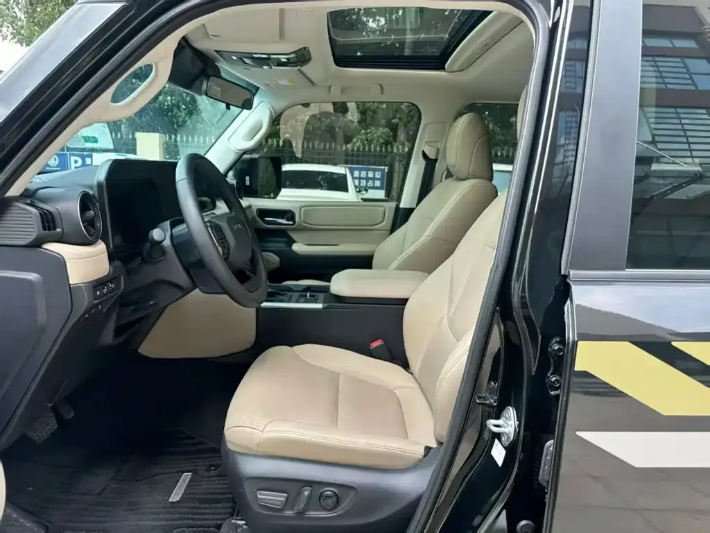 Toyota Prado 2024 из CN, фото 6