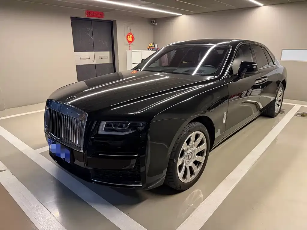 Rolls-Royce Ghost — фото 1