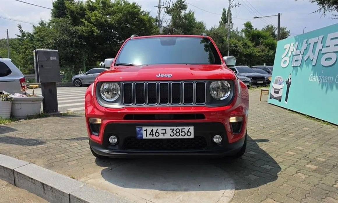 Jeep Renegade — фото 10