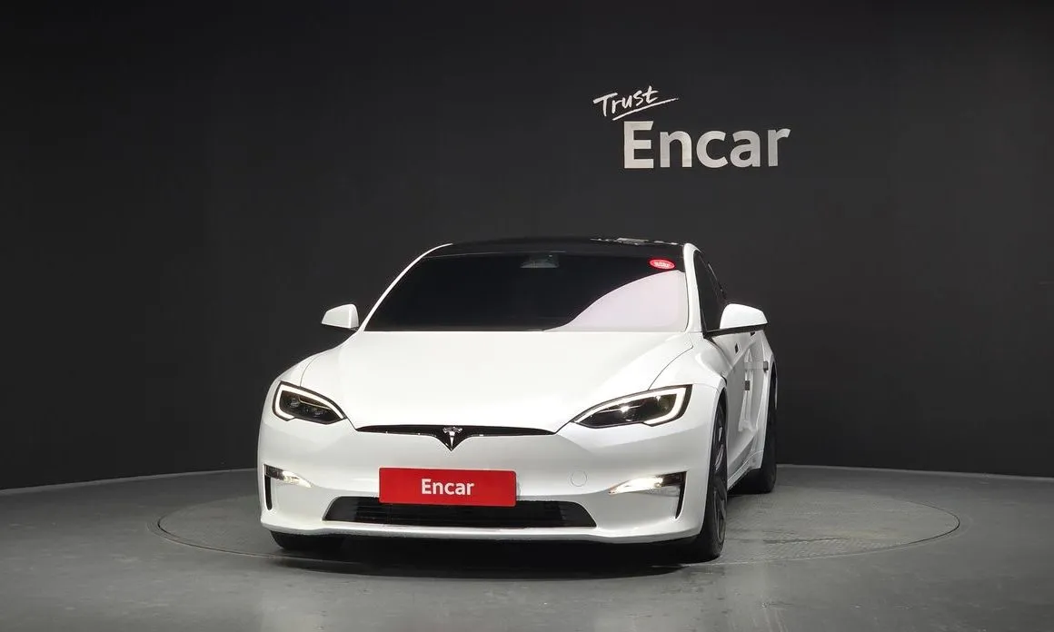Tesla Model S — фото 4