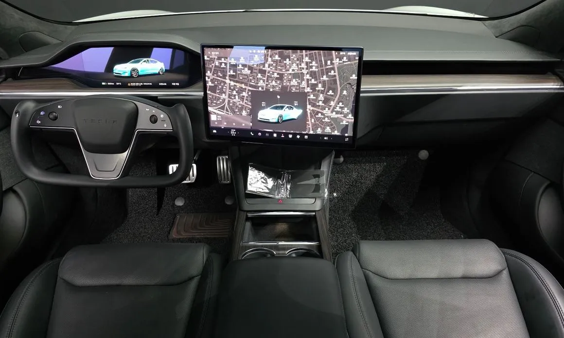 Tesla Model S — фото 9