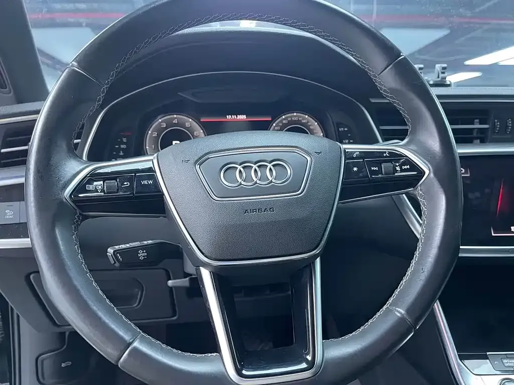 Audi A6L 2021 из CN, фото 8