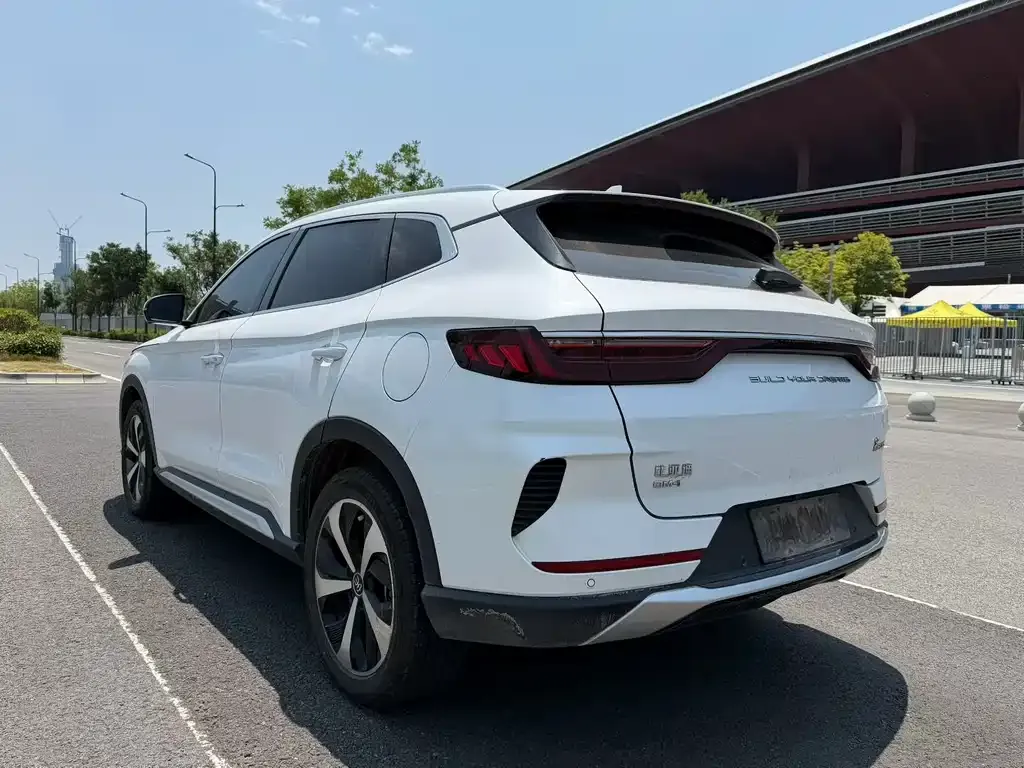BYD PLUS New Energy — фото 6