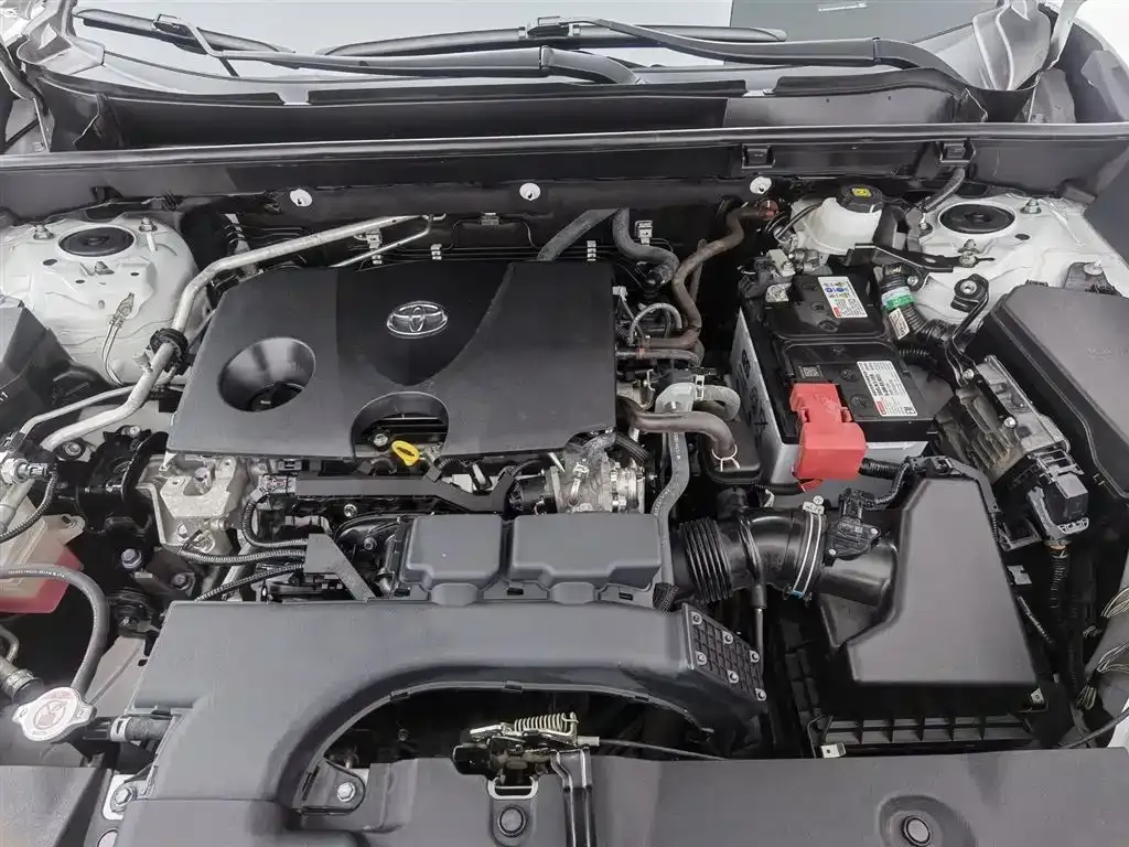 Toyota RAV4 — фото 10