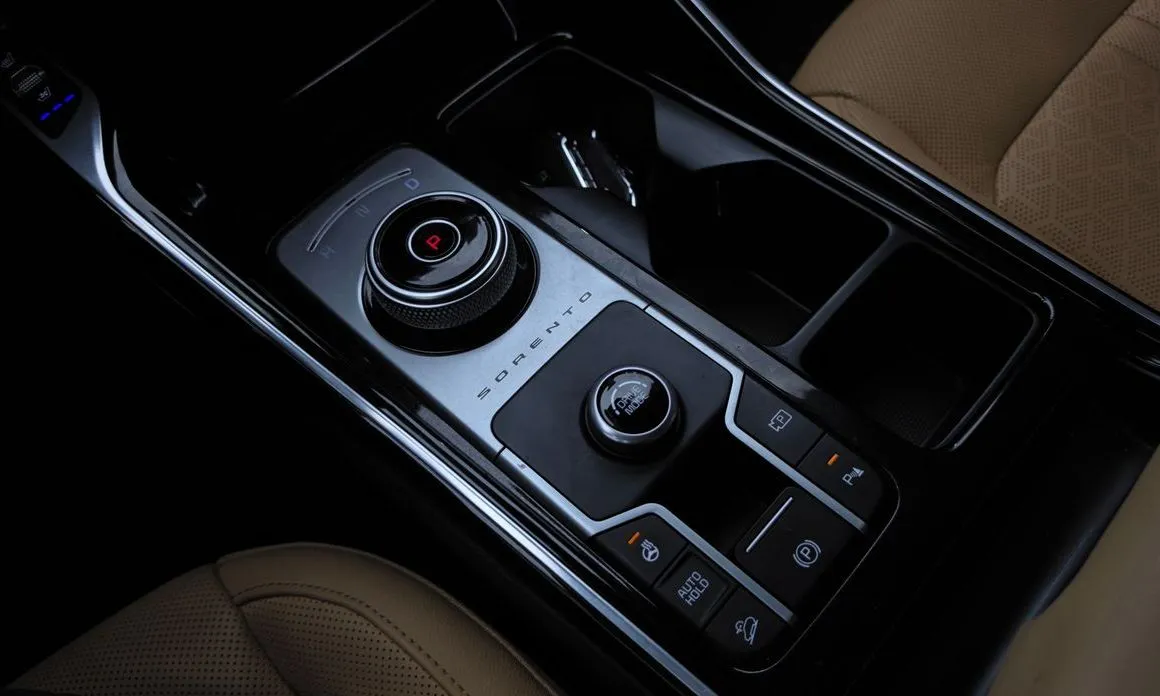 Kia Sorento — фото 4