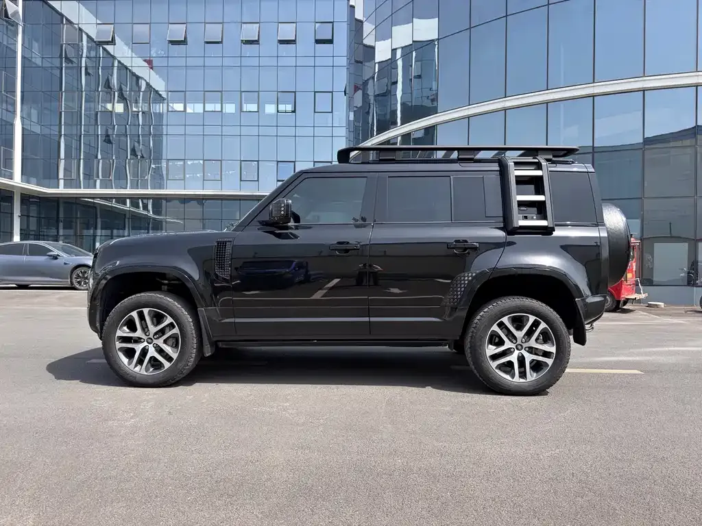 Land Rover Defender — фото 7