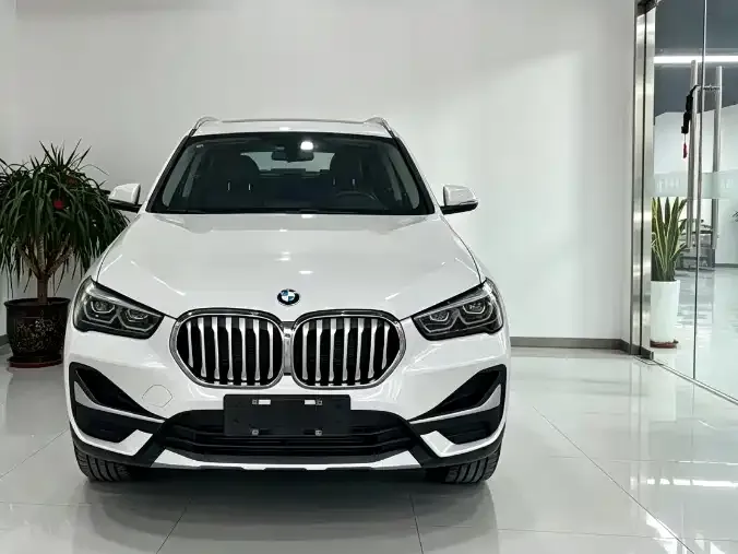 BMW X1 — фото 5