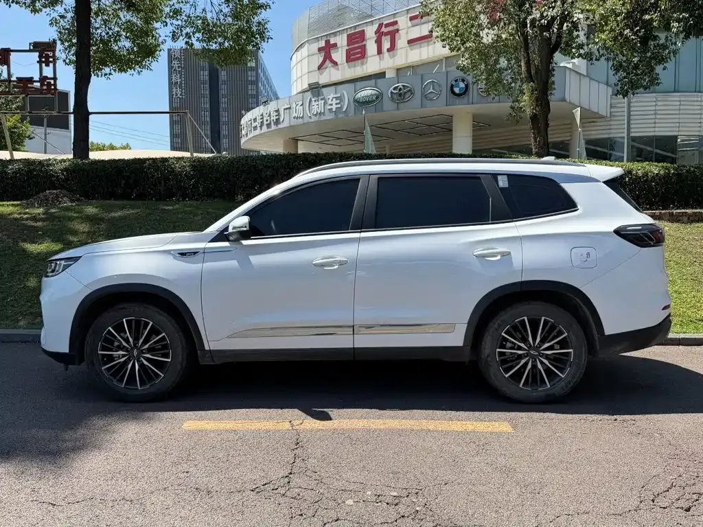 Chery Tiggo 8 PLUS — фото 9