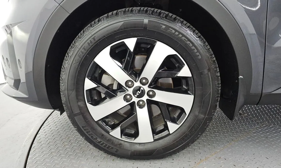 Kia Sorento — фото 5