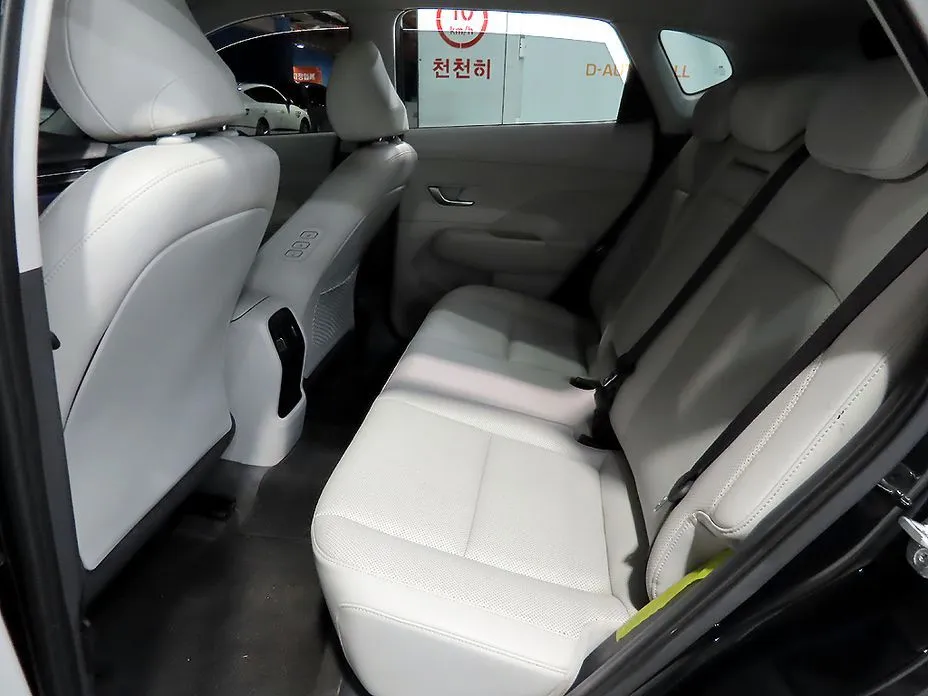 Hyundai Kona 2023 из KR, фото 5
