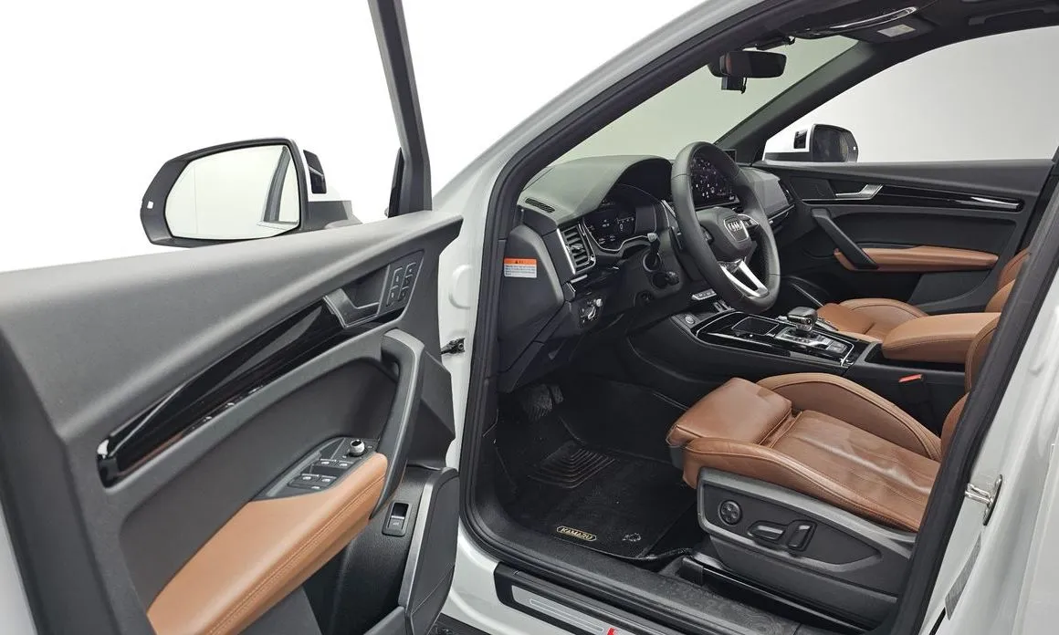 Audi Q5 2021 из KR, фото 6