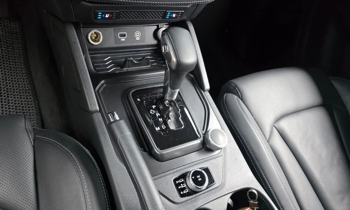 KG Mobility (Ssangyong) Rexton — фото 7