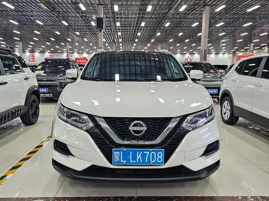 Nissan Qashqai — фото 1