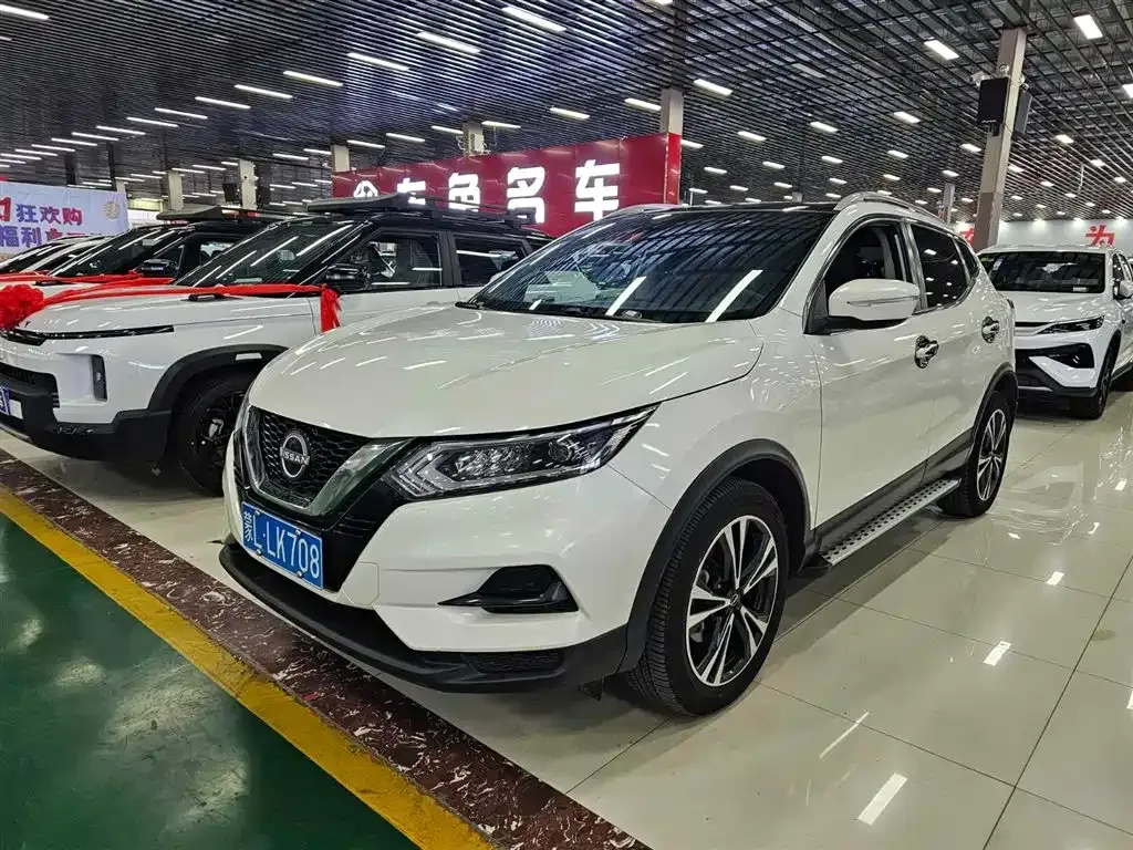Nissan Qashqai — фото 7