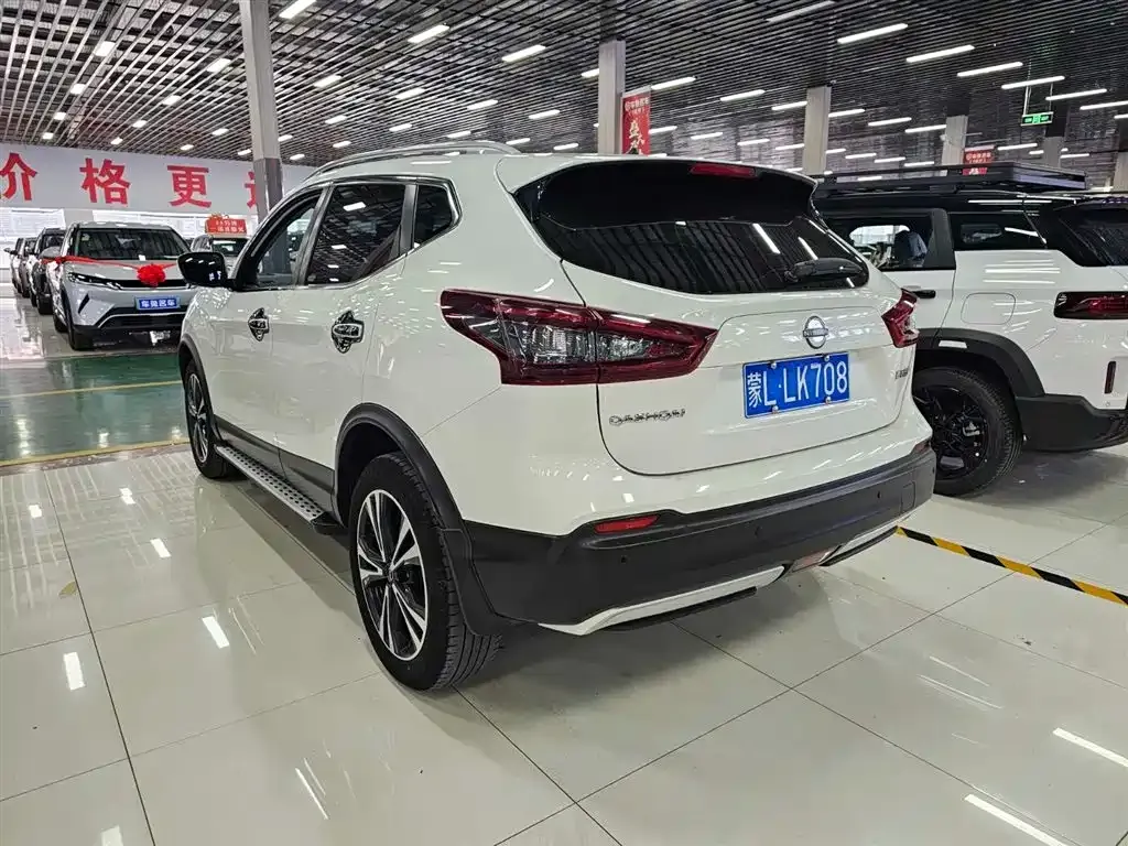 Nissan Qashqai — фото 9
