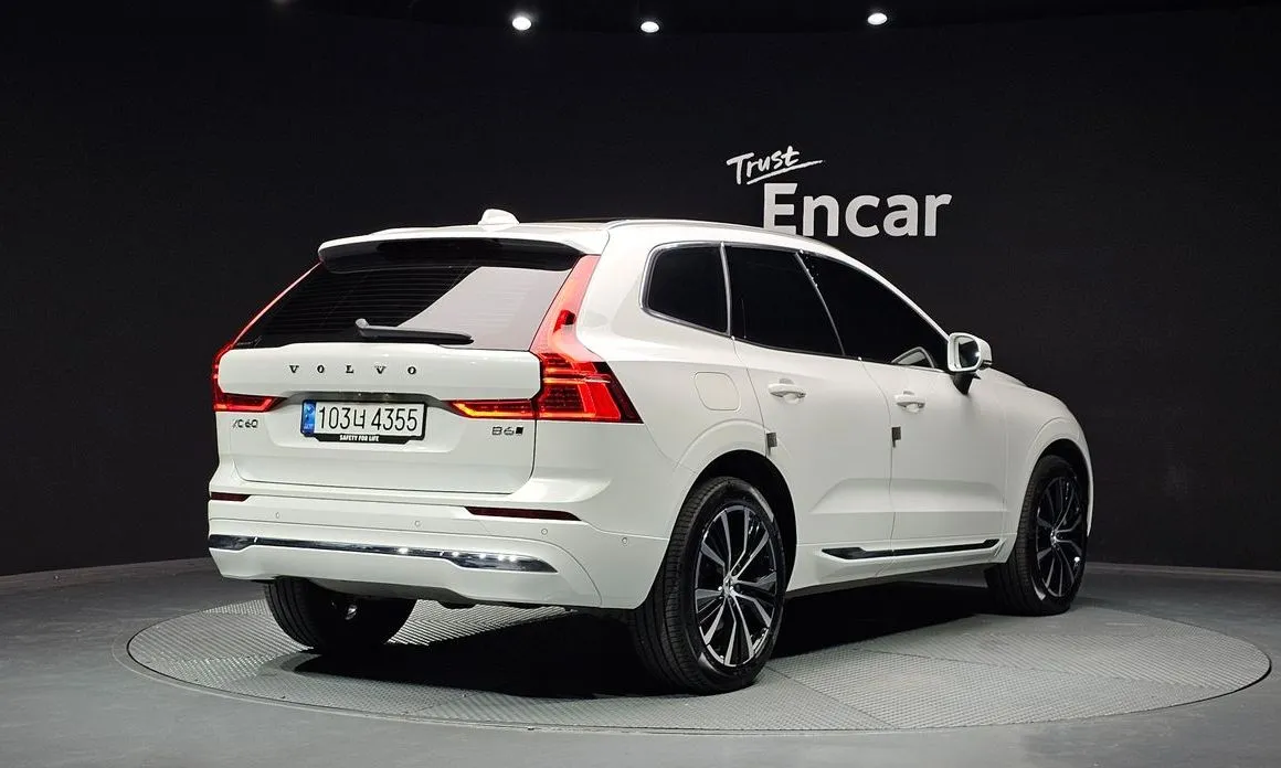 Volvo XC60 2023 из KR, фото 2