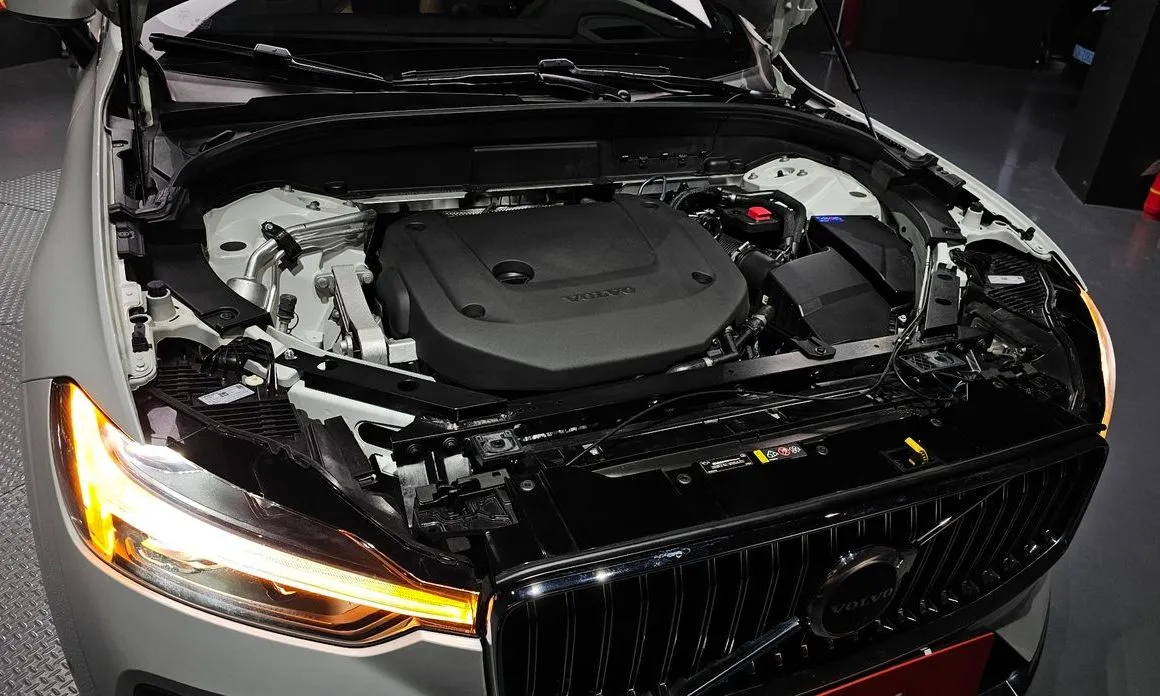 Volvo XC60 2023 из KR, фото 10