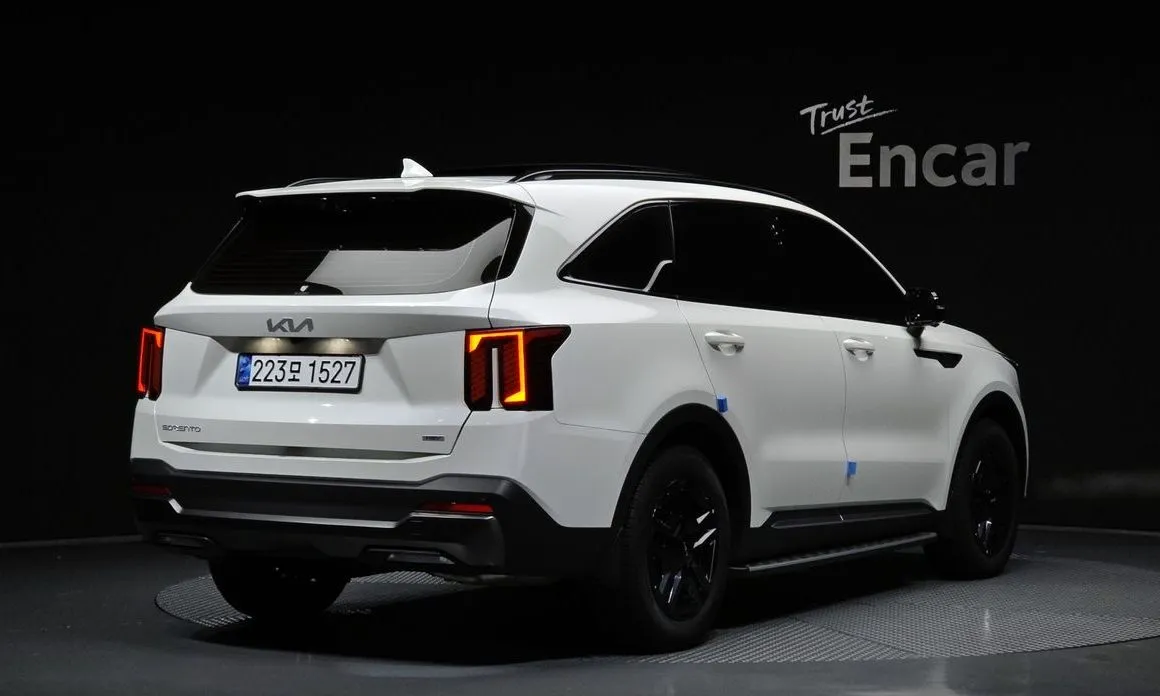 Kia Sorento — фото 3