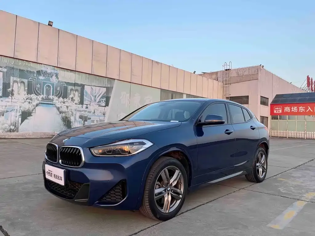 BMW X2 — фото 1