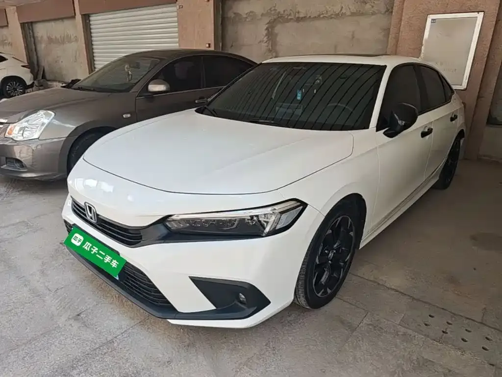 Honda Civic — фото 1