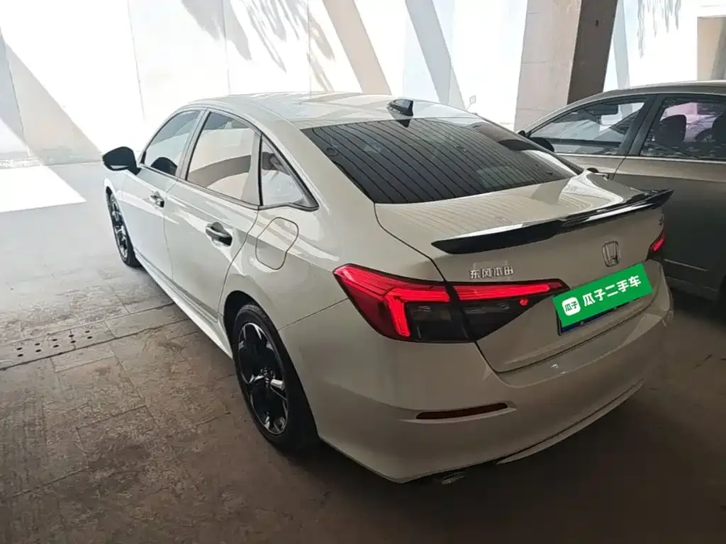 Honda Civic — фото 5